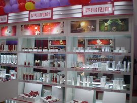 廣州化妝品批發(fā)市場(chǎng)全攻略 掘金美妝產(chǎn)業(yè)的黃金樞紐